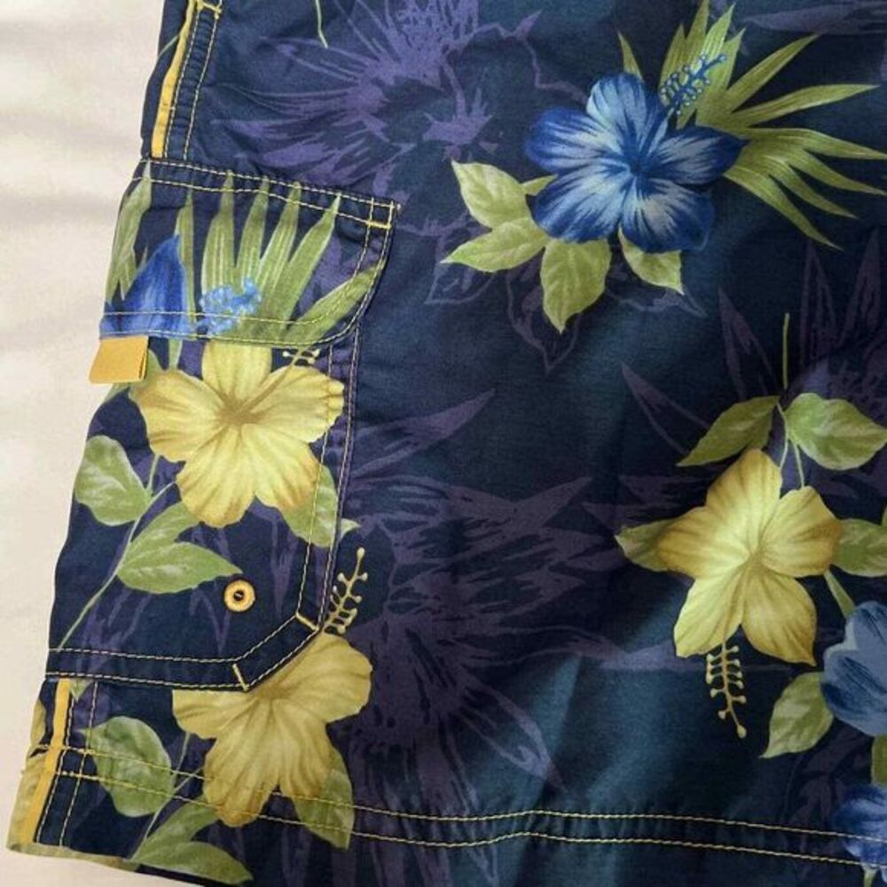 Caribbean Joe Floral Swim shorts Sz L Navy Blue with Blue and Tan flowers. - Picture 3 of 12